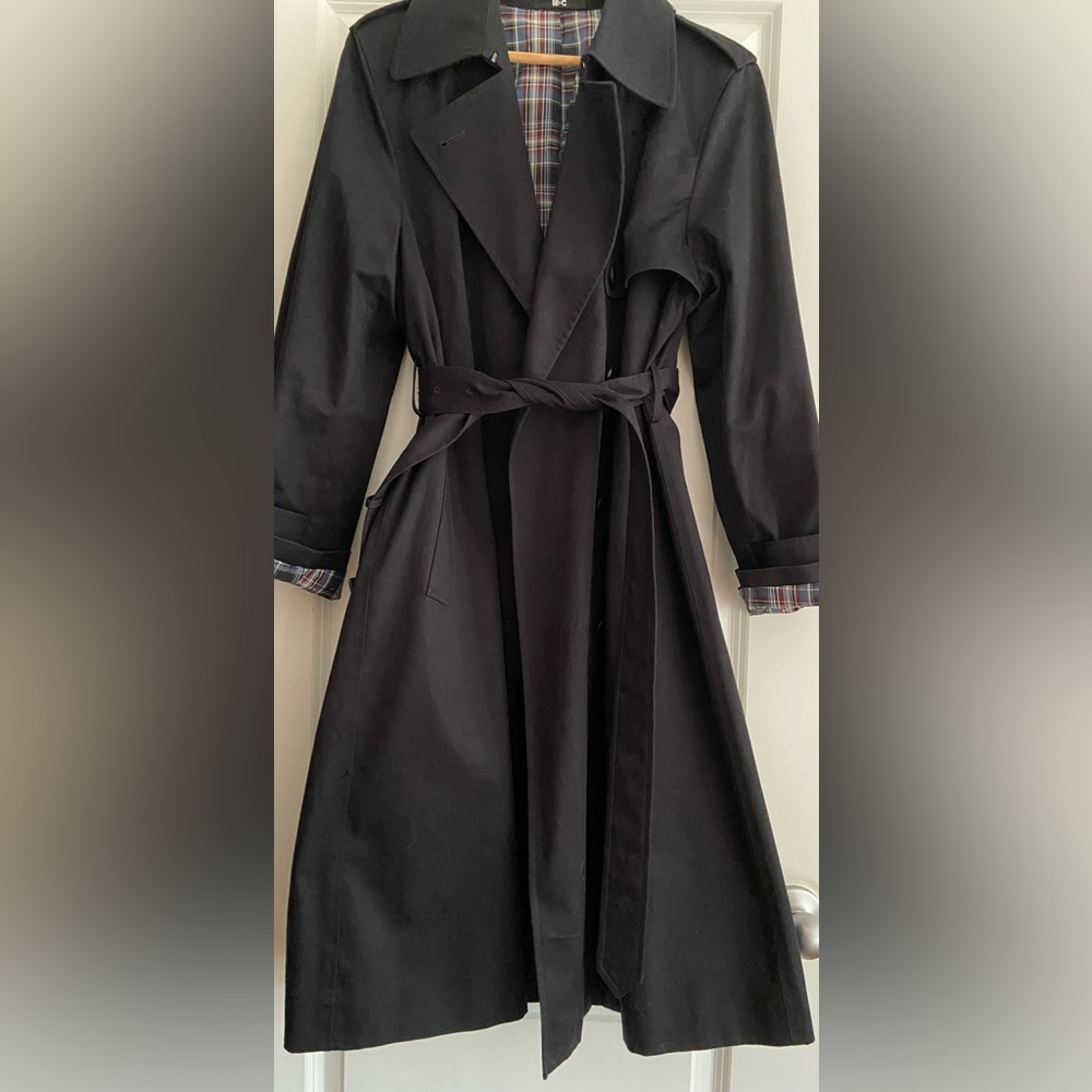 Claire Waight Keller x Uniqlo Black Women's Trench Coat with Plaid lining,